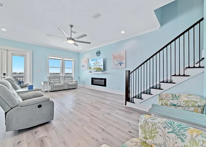 Holiday home Luxurious Waterfront Lagoon With Heated Pool & Private Dock Near Gulf Shores, Alabama *