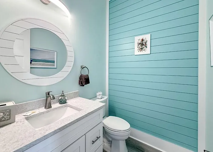 Holiday home Luxurious Waterfront Lagoon With Heated Pool & Private Dock Near Gulf Shores, Alabama *