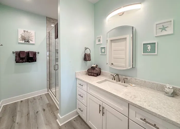 Holiday home Luxurious Waterfront Lagoon With Heated Pool & Private Dock Near Gulf Shores, Alabama *