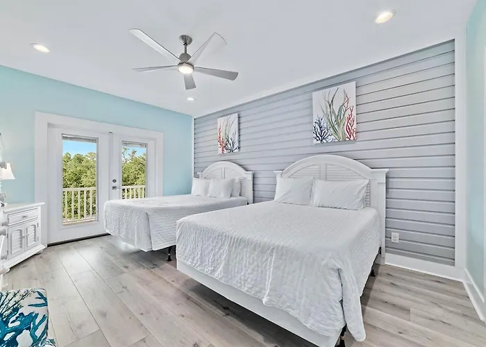 Luxurious Waterfront Lagoon With Heated Pool & Private Dock Near Gulf Shores, Alabama Holiday home Gulf Shores