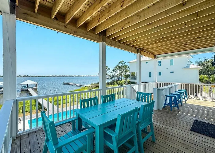 Holiday home Luxurious Waterfront Lagoon With Heated Pool & Private Dock Near Gulf Shores, Alabama *