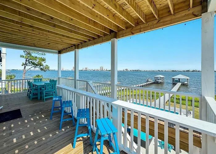 Luxurious Waterfront Lagoon With Heated Pool & Private Dock Near Gulf Shores, Alabama * Gulf Shores