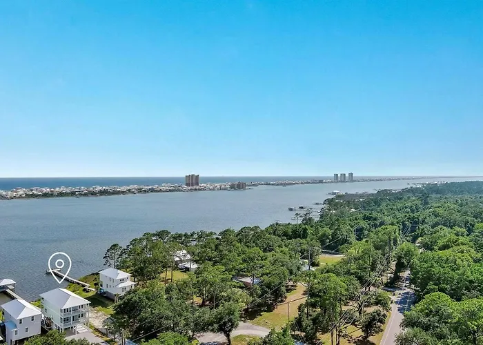 Holiday home Luxurious Waterfront Lagoon With Heated Pool & Private Dock Near Gulf Shores, Alabama
